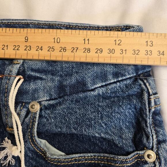 NWT Good American Good Classic High-Rise Straight Jeans Size 4/27 Raw Edge Denim - Picture 10 of 12